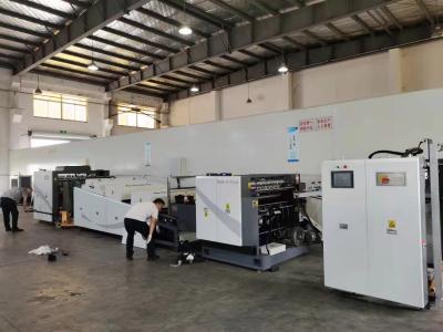 China Paper Polishing Overall Coating UV Varnishing Machine 1200mm Two Towers for sale