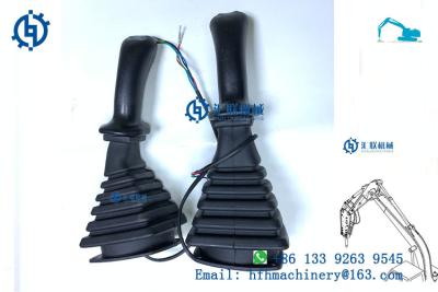 中国 Doosan DX225の小屋オペレータ リモート・コントロール油圧弁のハンドルのグリップのブーツ 販売のため