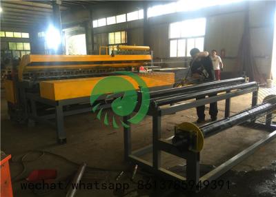 Cina 60 volte Min Automatic Mesh Welding Machine 380V per il recinto della costruzione in vendita