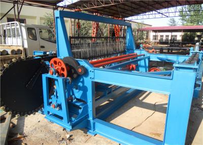 China Hydraulic Power Supply Crimped Wire Mesh Making Machine Without Selvage for sale