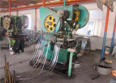 China máquina de alta velocidade do arame farpado 300m/h, máquina do fio da lâmina de 21 tiras à venda