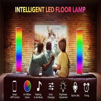 China Lâmpada de piso de canto RGB de polipropileno 20 W Controle de aplicativo para smartphone 16 milhões de cores à venda