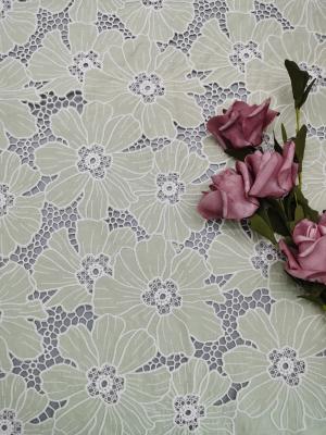 China Laço bordado floral do ilhó do algodão da tela do ilhó pela jarda à venda