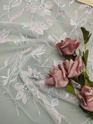 China Leafy Embroidered Star Lace Fabric Mesh Piece Dye For Wedding Dress zu verkaufen