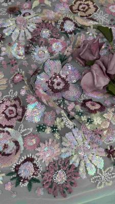 China Tejido bordado de lentejuelas de flores semipreciosas para mujeres vestido de moda en venta