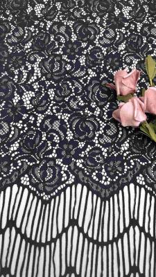 China Lange vlekken Bloemen Patroon Zwarte kleur Hoogwaardige volle breedte Gekord kantstof voor Fashin vrouwen Stof 140cm breedte Te koop