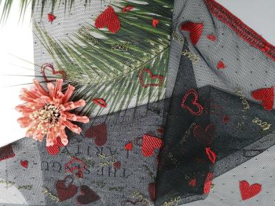 Китай Ткань вышивки Eco красной сетки Тюль дружелюбная 49 покрашенная дюймами продается