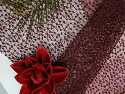China Artículos Mesh Embroidered Wine Red Polka Dot Tulle Fabric del lecho en venta