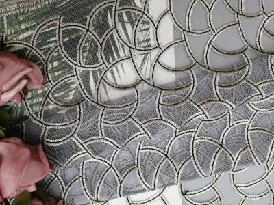 China Tela del cordón de Grey Allover Cutwork Geometric Embroidered en venta