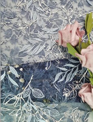 중국 푸른 얇은 명주 그물은 번쩍이는 금속 조각  레이스 드레스 구성으로 레이스천 꽃 레이스를 수놓았습니다 판매용