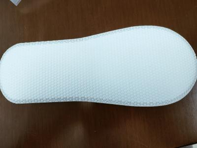 China PP Bubble Pattern Non Woven Fabric Spunbonded Anti Slip For Disposable Slippers for sale