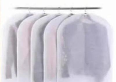 China Capa de polvo para ropa de material PP, transpirable y duradera en venta
