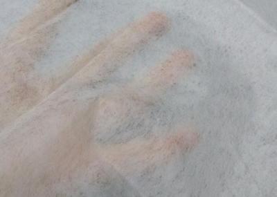 Chine Lisse hydrophile de tissus non-tissés en esclavage thermiques mous d'es pour des couches-culottes de bébé à vendre