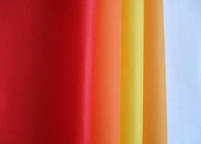 China Ultravioleta anti de la prenda impermeable de la tela no tejida del poliéster de la tela respirable de Spunbond en venta