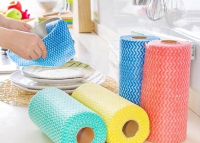 Chine Tissu non-tissé de Spunlace de jacquard/maille essuyant le petit pain de papier pour industriel à vendre