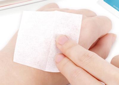 China Material no tejido bacteriano anti del poliéster de la tela de Spunlaced para la materia textil casera en venta