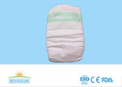 Chine Couches-culottes infantiles de bébé de couleur blanche avec le papier d'Airlaid, couches-culottes pour le bébé de bébé d'un mois à vendre