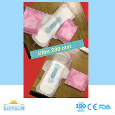 Chine Serviettes hygiéniques de catégorie B de dames, serviette sanitaire respirable pendant des périodes lourdes à vendre
