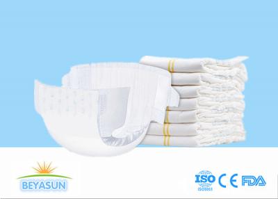 China Clothlike Backsheet Nonwoven Adult Disposable Diapers With 1000ml Absorbency for sale