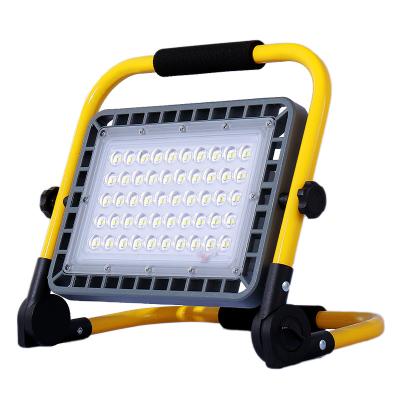 Chine Couleur jaune portative rechargeable de la lumière 100W 1500lm de travail de la caisse LED en métal à vendre