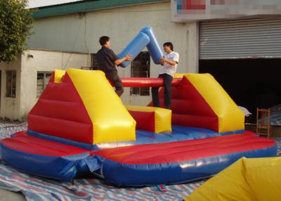 China Jogos infláveis dos esportes da luta emocionante para 2 povos que sentam-se em um feixe de equilíbrio à venda