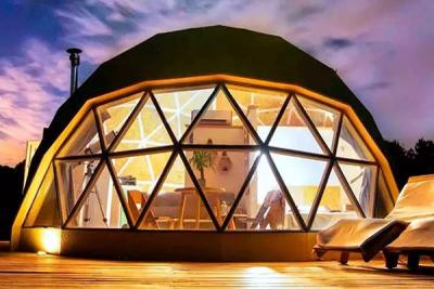 Chine L'acier de Chambre de tente de dôme géodésique encadre le chapiteau extérieur de station balnéaire d'île à vendre