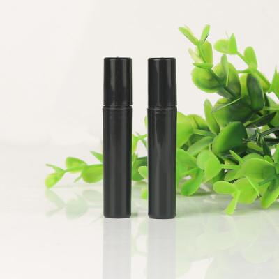 中国 2/3/4/5mlを運ぶ香水のためのすべての黒い香水のペンのスプレー小さい容量 販売のため
