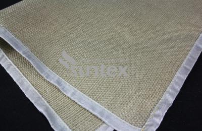 China Vermiculite Coated Fiberglass Fabric For Fire Blanket Welding Curtains for sale