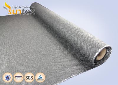 China Material resistente de alta temperatura de la manta del fuego de 650 C en un rollo antiincedio cubierto grafito de la manta del fuego del rollo 1.4m m en venta