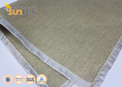 中国 V型マークの無水ケイ酸の頑丈な溶接のカーテンのための高温ガラス繊維の布36OZ 販売のため