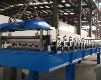 China 5 Tons Roof Panel Roll Forming Machine 1.0 Inch With Film System for sale