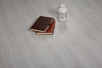 China Anti Scratch Luxury Vinyl Tile Flooring PVC Plank Floor 2.0mm for sale