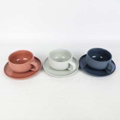 中国 High Quality Wholesale Porcelain Tea Pot Set Ceramic Coffee Cups And Saucer Set 販売のため