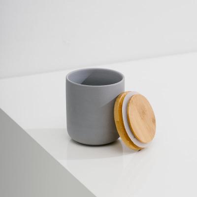 China Competitive Price Classic Home Decorative Matt Ceramic Round Candle Jar for sale