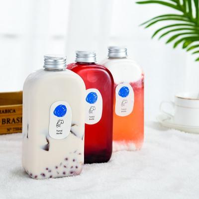 China Transparent PET 400ml 15cm Disposable Juice Bottles for sale