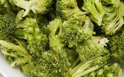 Китай Естественное зеленое замораживание - высушенные овощи ссыпают Florets брокколи для Vegetable тарелок продается