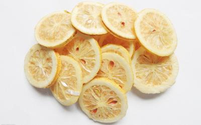 Китай Желтое сладостное/кислое лиофилизованное замораживание - высушенный отрезанный лимон FD продается