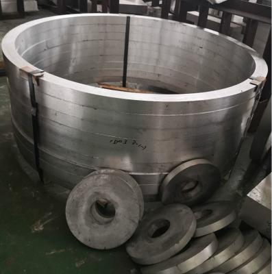 Chine Le diamètre sans couture 3250mm 7075 T6 a forgé les anneaux en aluminium à vendre