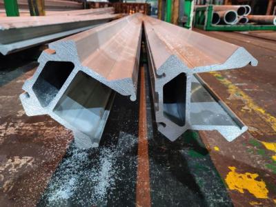 China 7,25 metros que minan los perfiles sacados de aluminio del haz 7020 de la alimentación del uso TF500 en venta