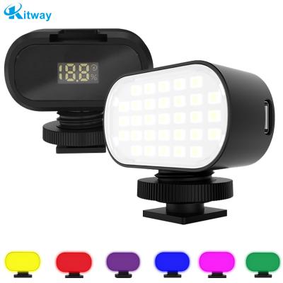 Chine Unique Mini Kitway Quality For Professional Video 750mAh Lightweight Rechargeable Vlog RGB Video Recording Tester à vendre
