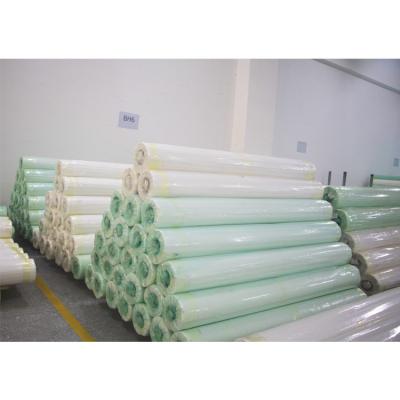 China resistencia térmica clara de la película adhesiva de 0.05m m TPU Hotmelt para la tela de materia textil en venta