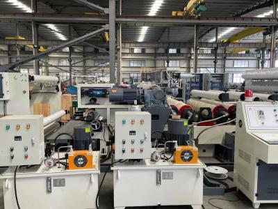 China Fabricantes de máquinas de laminado por extrusión de silicona de papel de recubrimiento de alta calidad en venta
