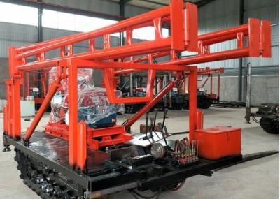 China Infeed automático hidráulico montado esteira rolante do equipamento de broca da profundidade de 200m para a exploração de construção à venda