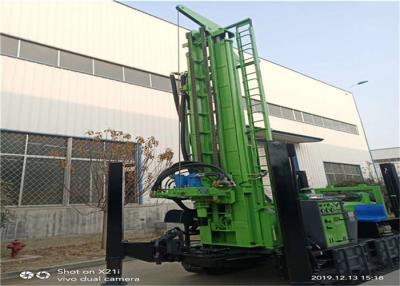 China 200 Meter Water Borehole Drilling Rig , Borehole Drilling Machine With Compressor for sale