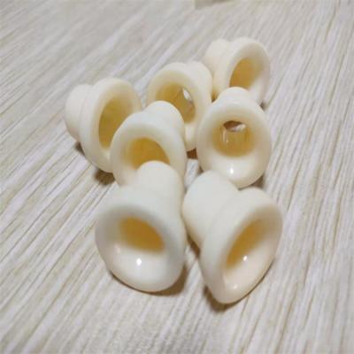China O ítrio estabilizou a resistência de corrosão cerâmica dos bocais 3.9g/Cm3 da alumina à venda