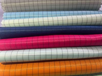 中国 Antistatic Esd Fabric Safe Conductive Cleanroom Polyester Twill Coverall Clothing Fabric 販売のため