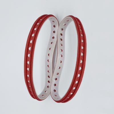 China Different Thickness PVC Suction Belt For HD Oil Resistant Red Rubber Belt zu verkaufen