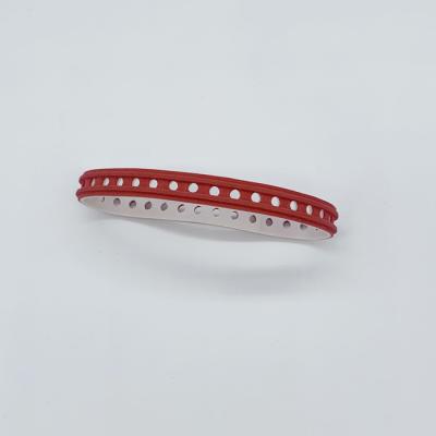 中国 Red Different Thickness PVC Suction Belt For HD Oil Resistant Red Rubber Belt 販売のため