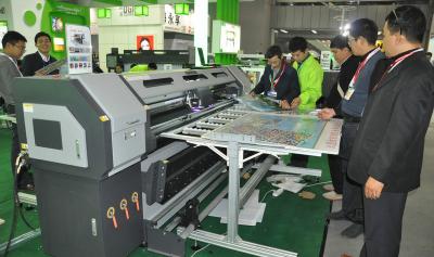 China Roll To Roll UV Printing Machine , CMYK UV Flatbed Printing Machine for sale