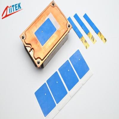 中国 TIF120-40-12Eの4 W/M-Kの青い熱シリコーンのギャップフィルターをつけるLEDのための超柔らかい熱ギャップのパッド 販売のため